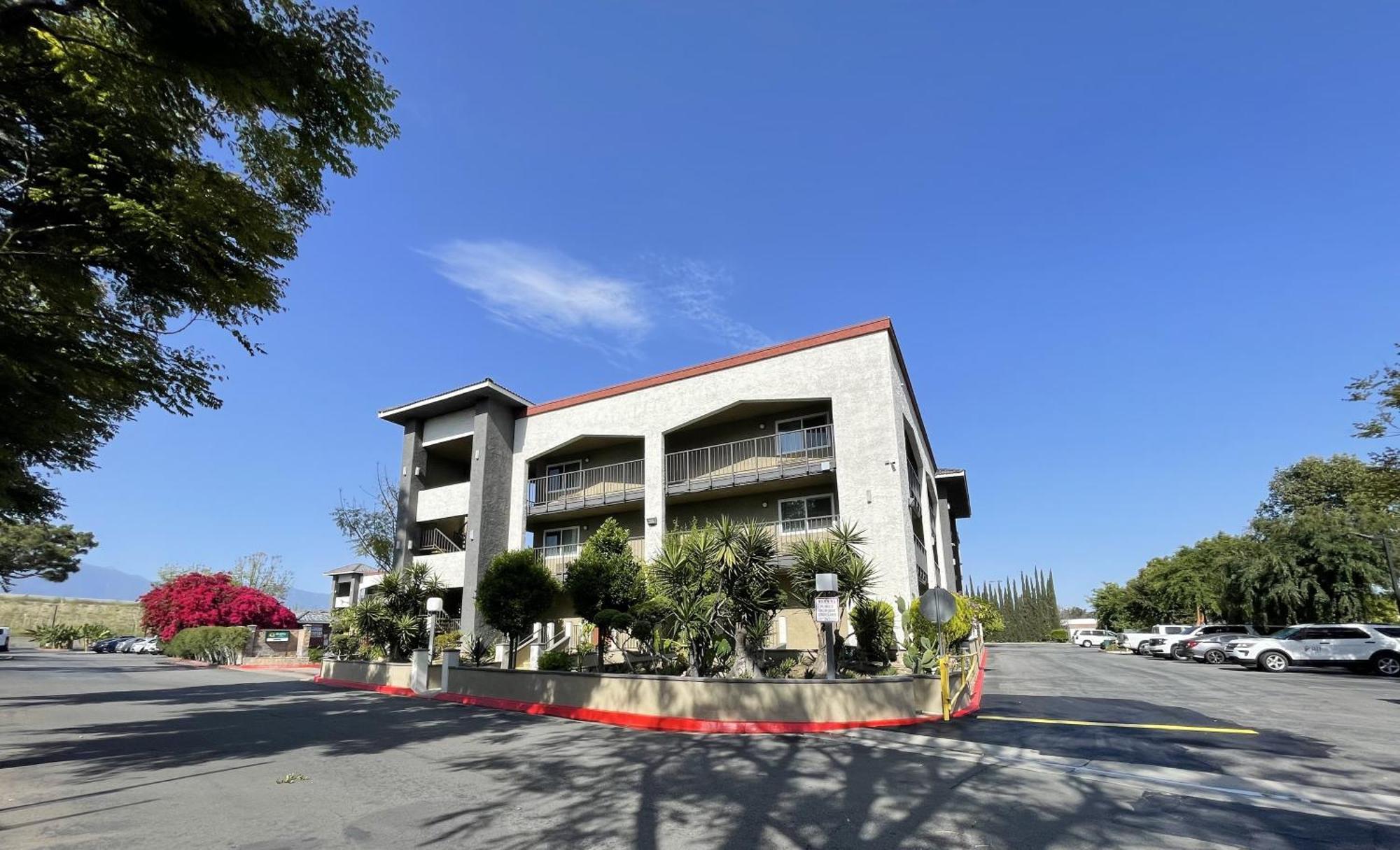Quality Inn Ontario Airport Convention Center Extérieur photo