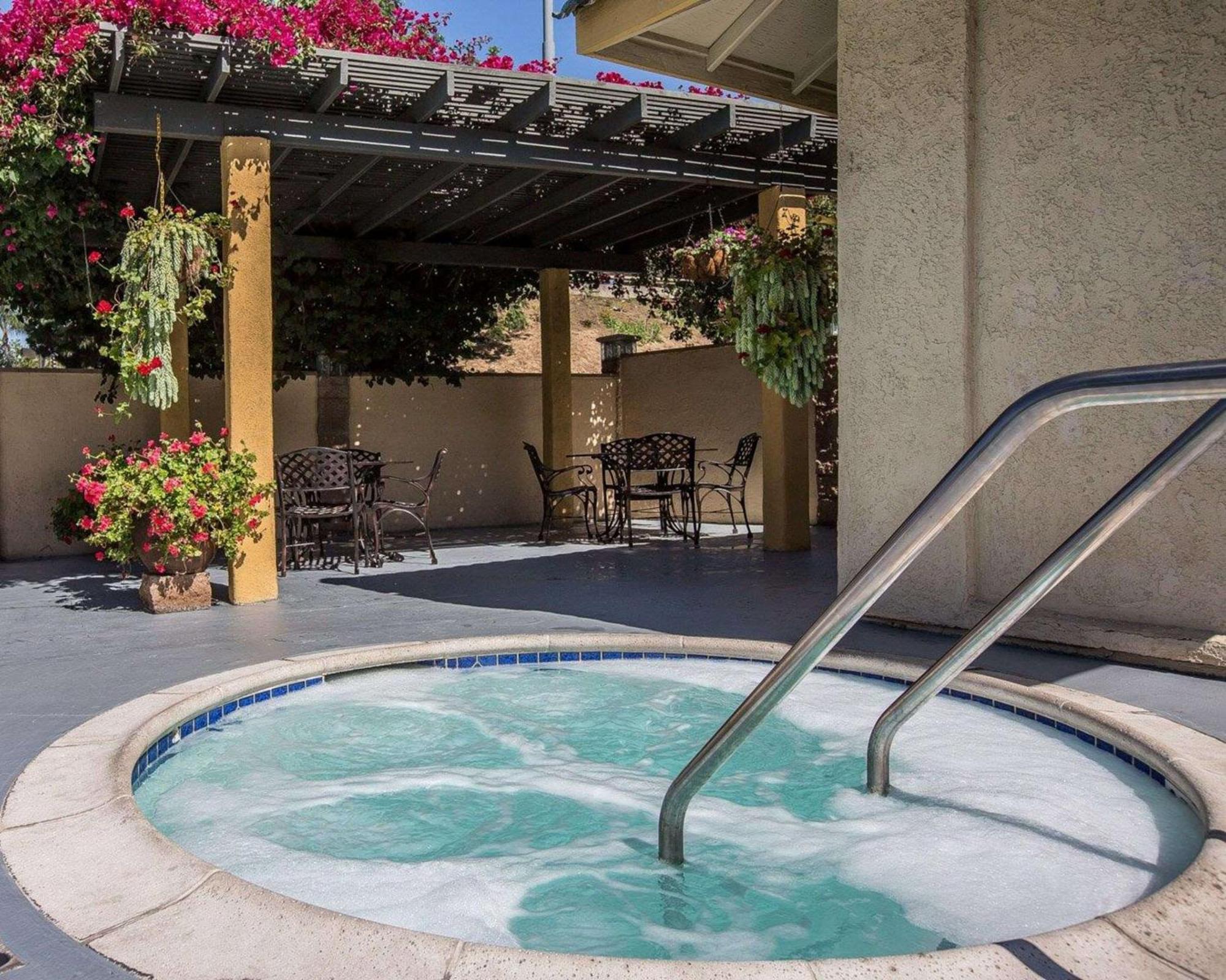 Quality Inn Ontario Airport Convention Center Extérieur photo