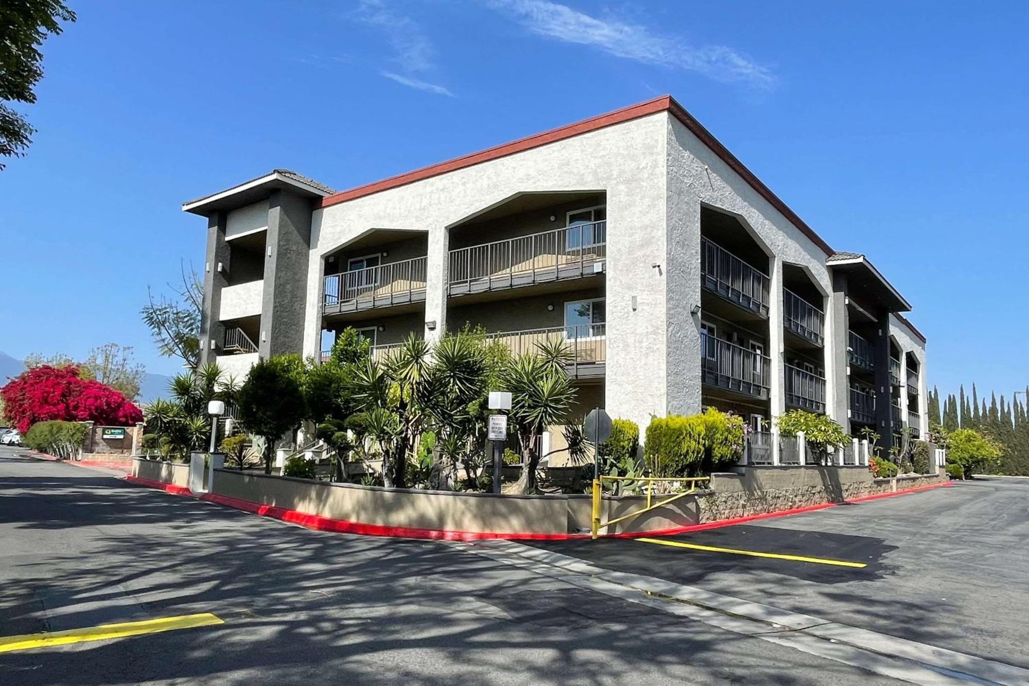 Quality Inn Ontario Airport Convention Center Extérieur photo