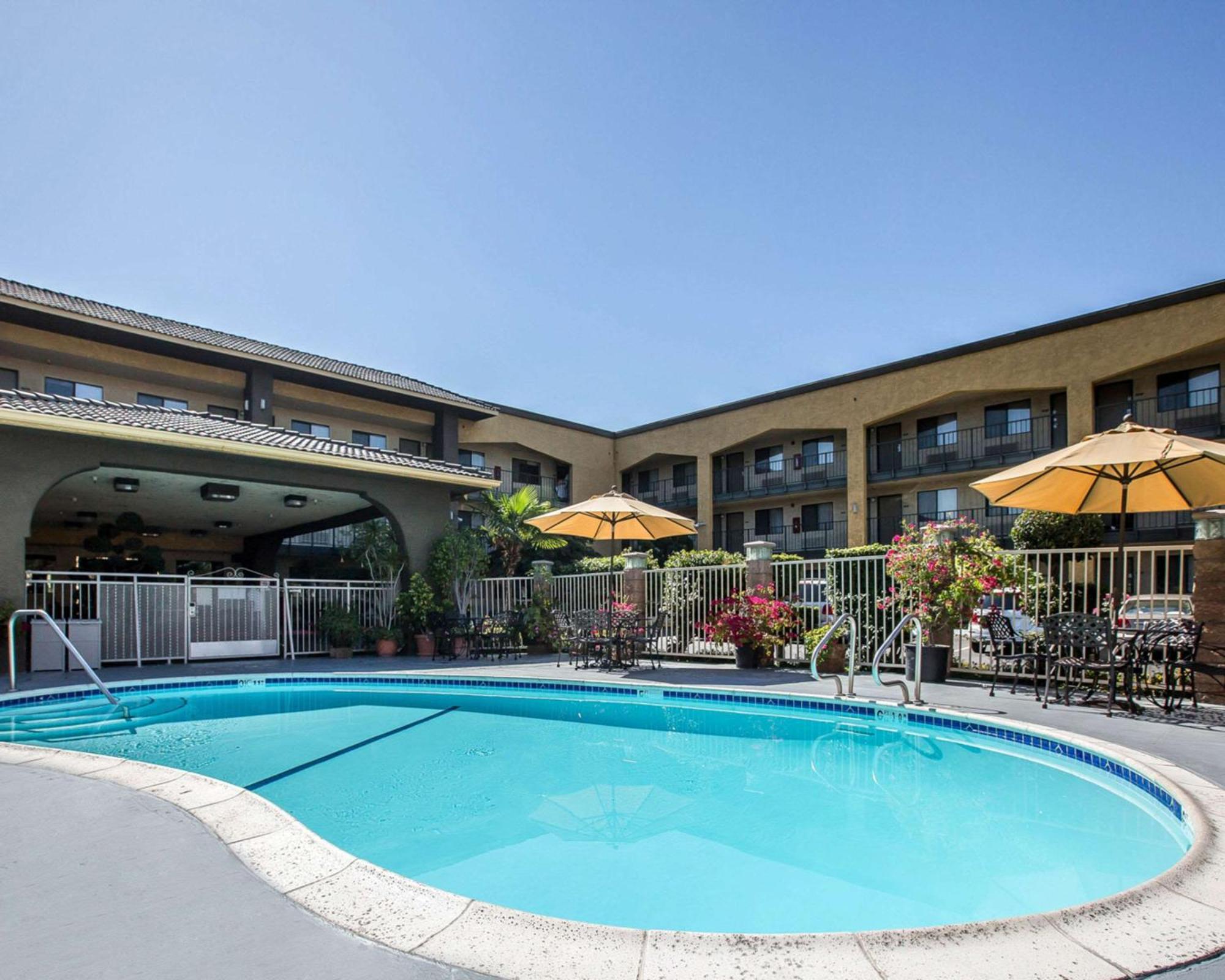 Quality Inn Ontario Airport Convention Center Extérieur photo
