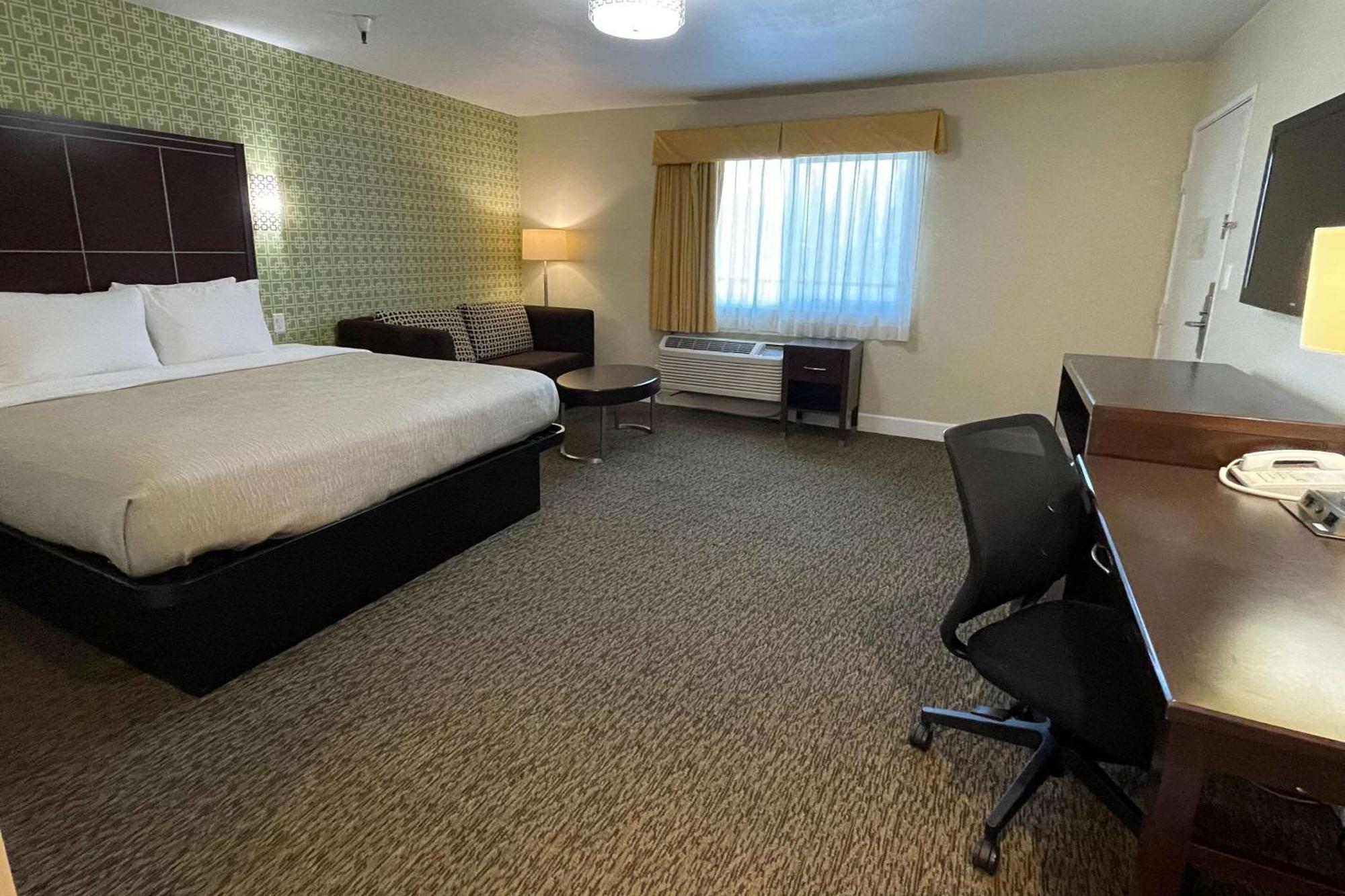 Quality Inn Ontario Airport Convention Center Extérieur photo